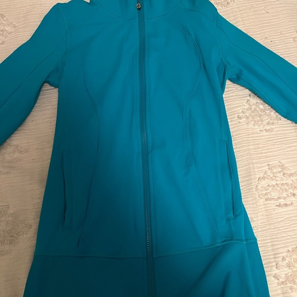 COPY - Teal Lululemon Jacket. Size 6 - Picture 1 of 7